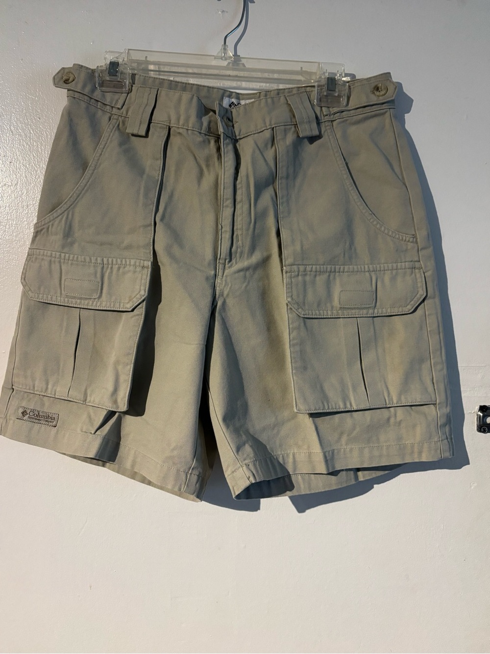 Columbia Cargo Shorts Khaki Men’s Size 32 Outdoor Hiking Utility
(1166)